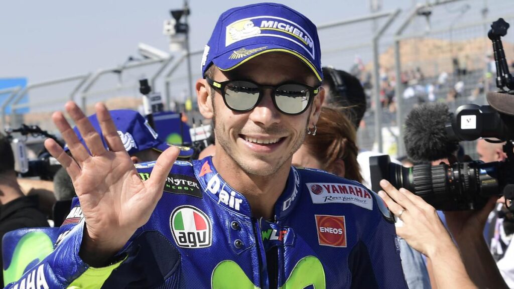 Reaksi Valentino Rossi Saat Tahu Bazzechi Pindah Ke Aprilia