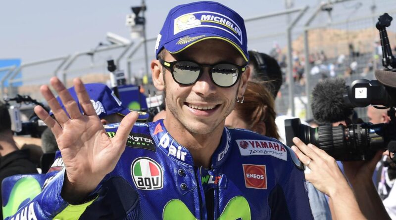 Reaksi Valentino Rossi Saat Tahu Bazzechi Pindah Ke Aprilia