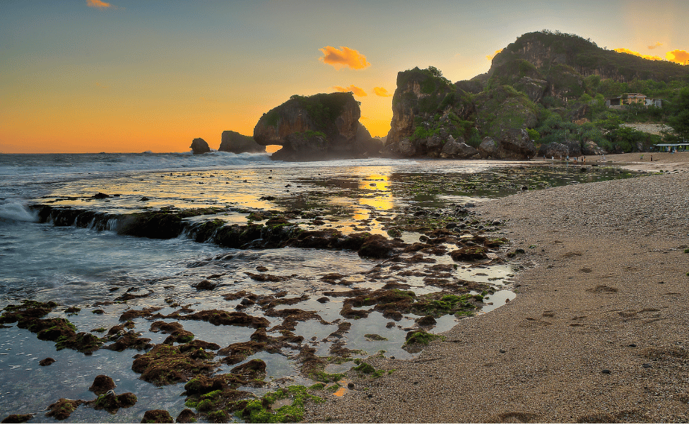 Destinasi Pantai Jogja Paling Ramai Pengunjung Saat Ini