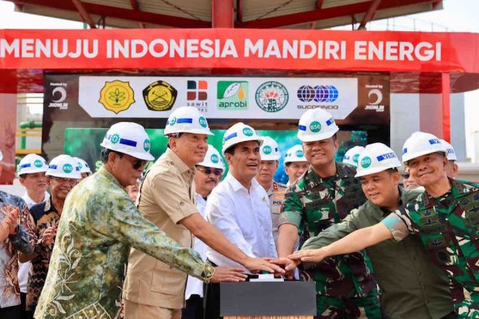 Kemandirian Energi Nasional Melalui Pengembangan B50 Dan E10