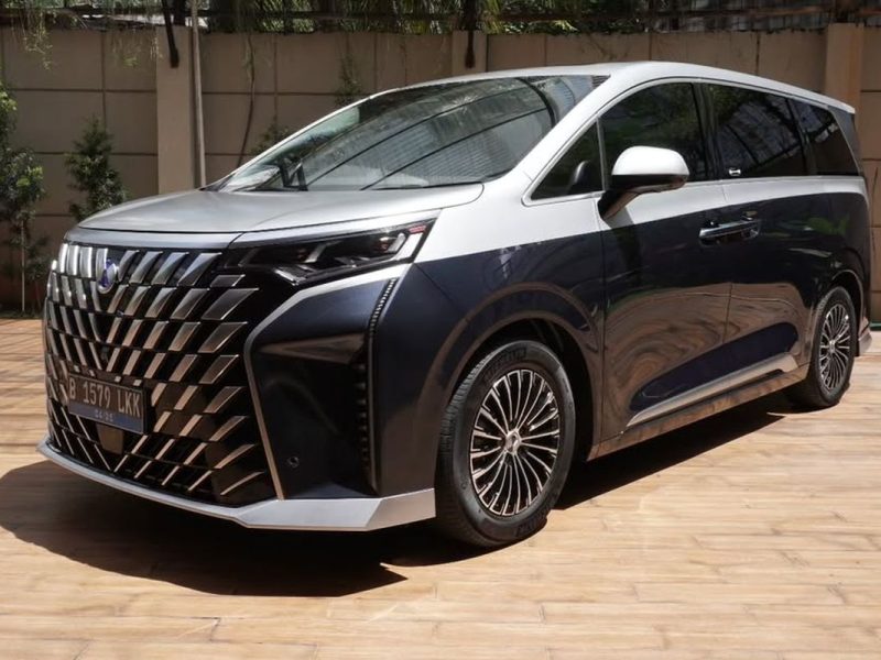 Bikin Penasaran! Denza D9: Mewah, Tapi Langka Di Jalanan