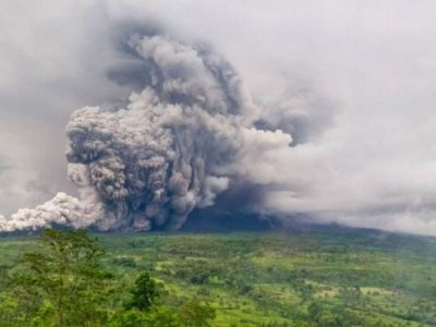Erupsi Semeru: Status Awas, Cek 3 Peringatan PVMBG