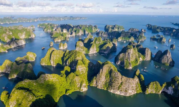 Ha Long Bay Destinasi Wisata Terbaik Di Negeri Naga Biru