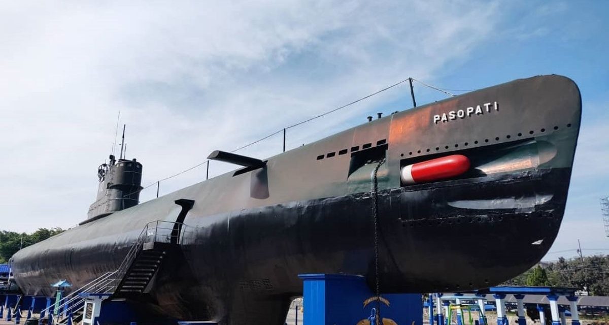 Monumen Kapal Selam Pernah Di Gunakan Perang Kemerdekaan
