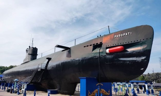 Monumen Kapal Selam Pernah Di Gunakan Perang Kemerdekaan