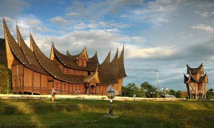 Istana Pagaruyung Objek Wisata Keren Di Sumatera Barat