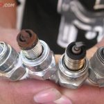 Mengecek Busi Secara Rutin Agar Performa Motor Tetap Optimal