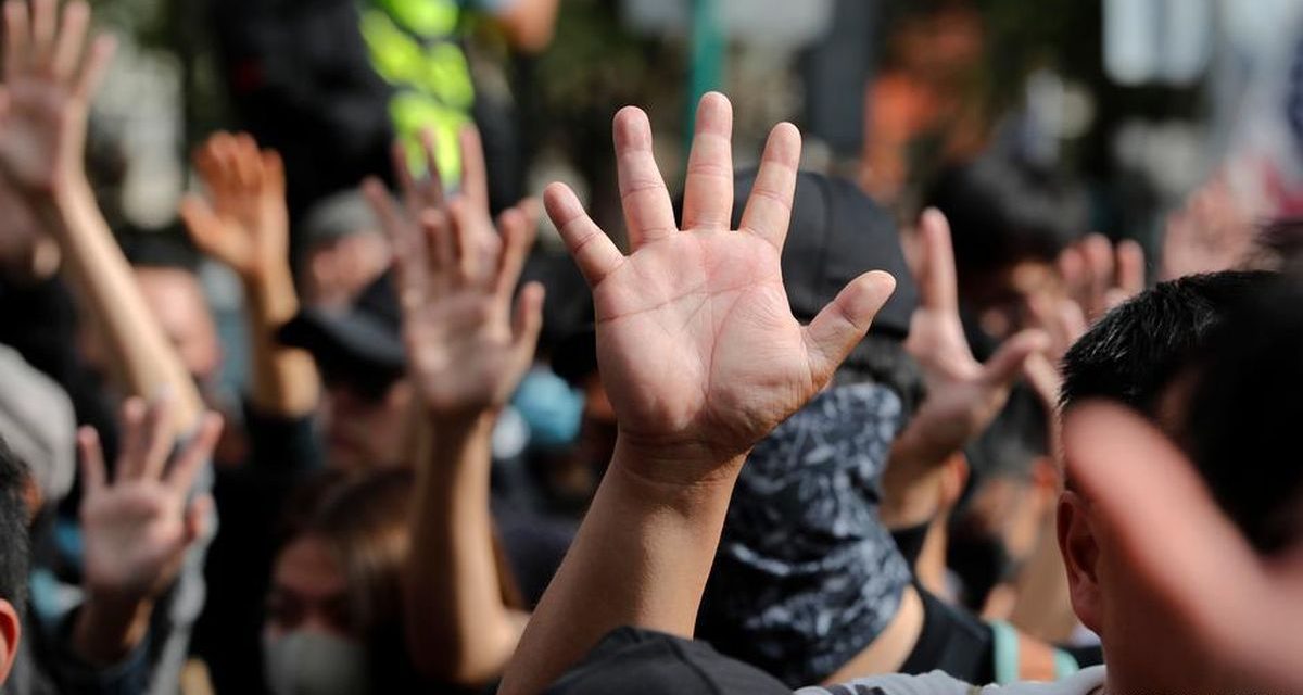 Bijak Dalam Demokrasi Sangat Penting Untuk Generasi Muda