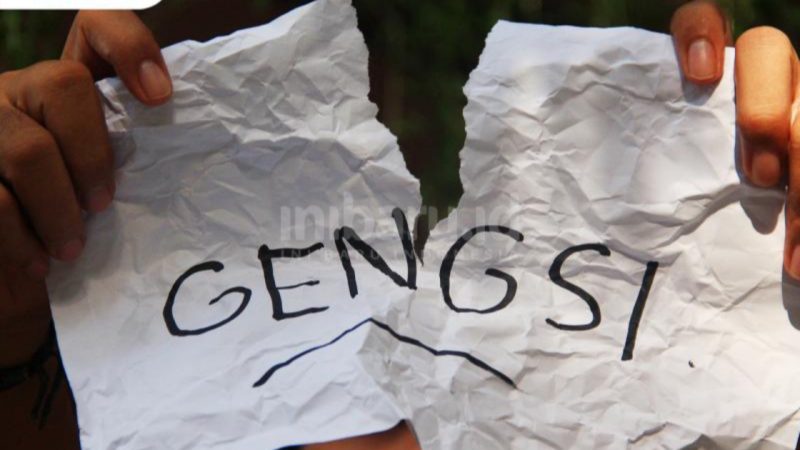 Bahaya Gengsi Tinggi