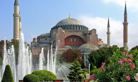 Hagia Sophia Bangunan Megah Di Kota Istanbul