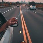 Merokok Di Jalan Tindakan Berbahaya Yang Harus Di Hindari
