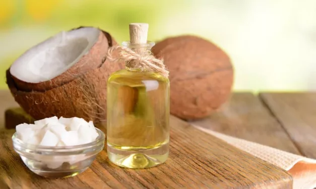 Mengatasi Masalah Pencernaan Dengan Minyak Kelapa